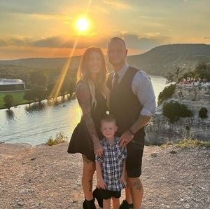 Meet your Posher, Dustin